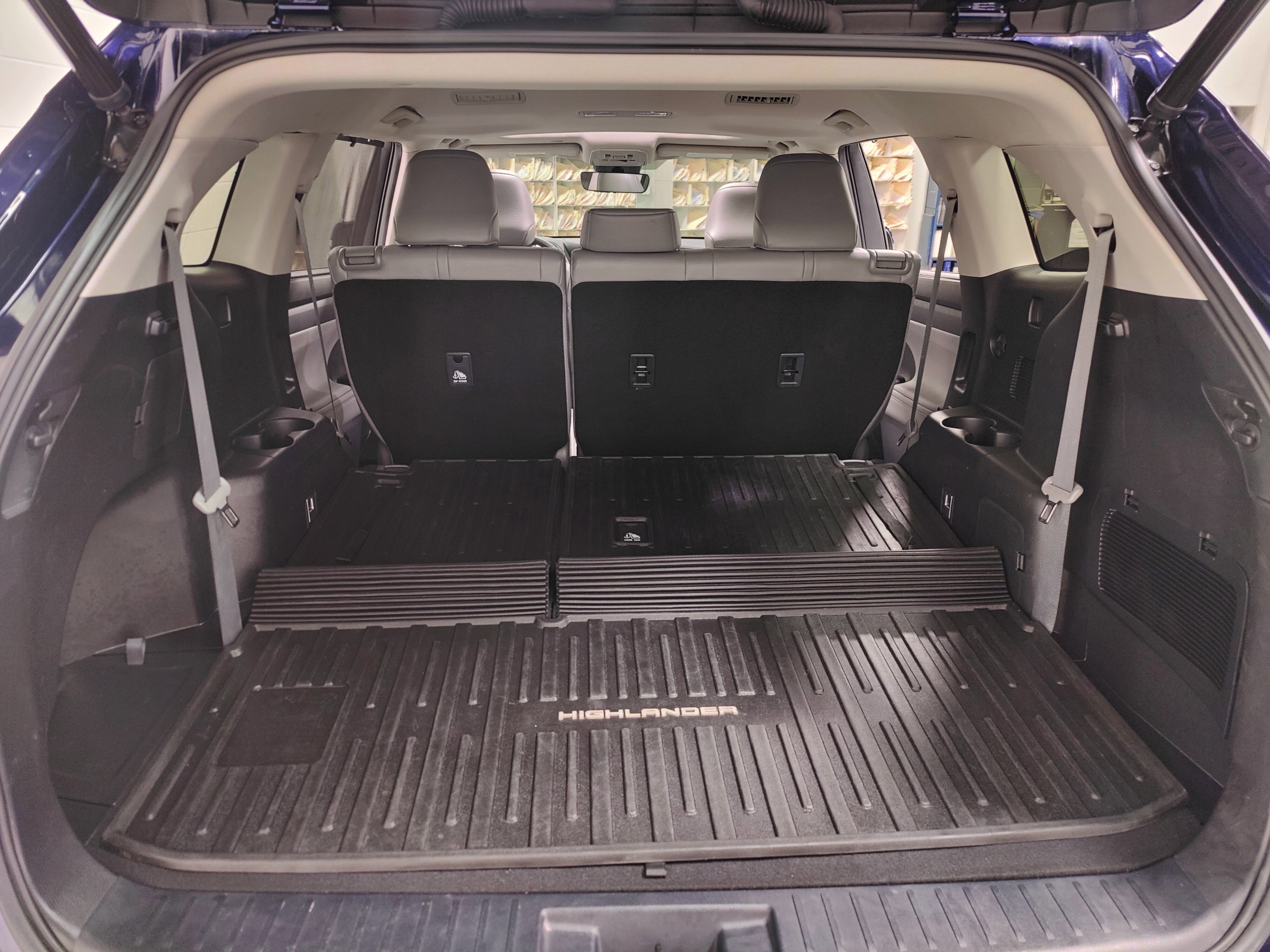 Used 2022 Toyota Highlander XLE image 15