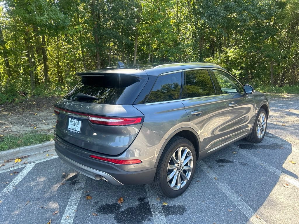 Used 2022 Lincoln Corsair AWD w/ Premium Package image 4