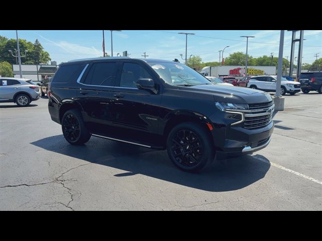 Certified 2022 Chevrolet Tahoe LT w/ Luxury Package AWD/4WD image 2