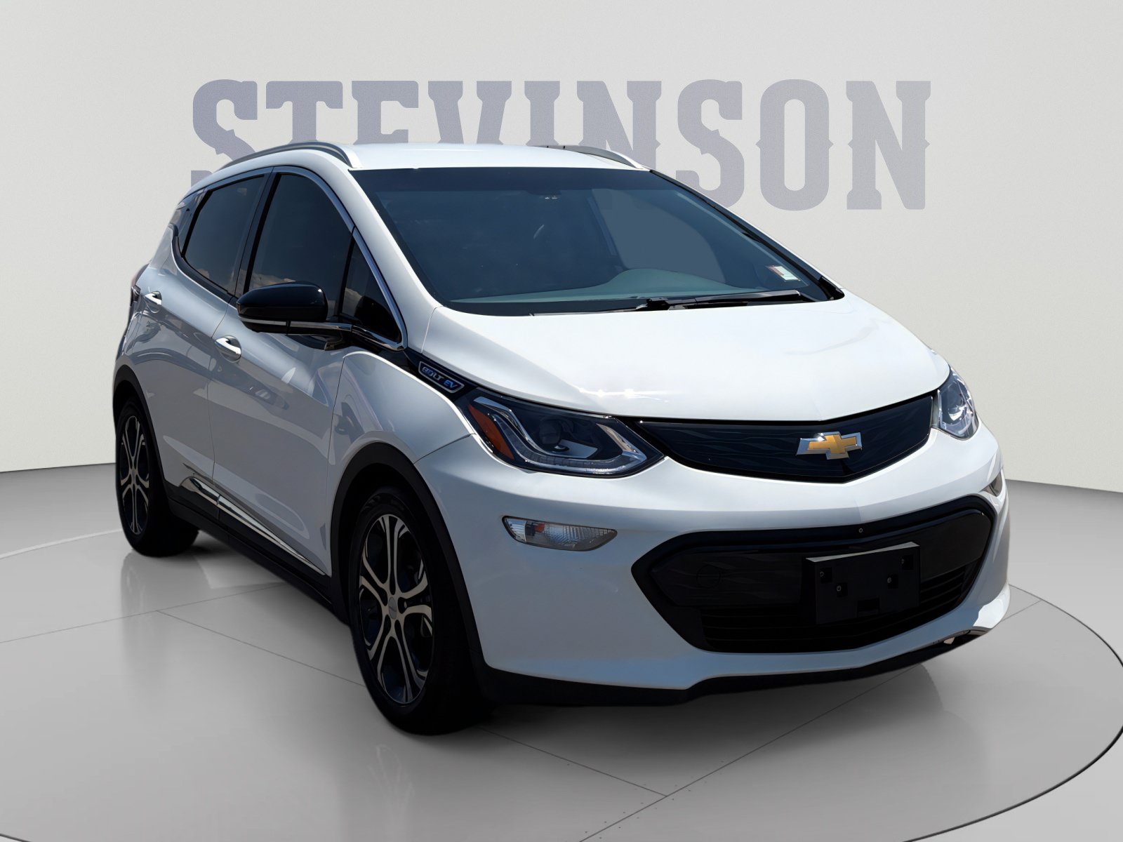 Used 2018 Chevrolet Bolt Premier w/ Infotainment Package FWD image 7