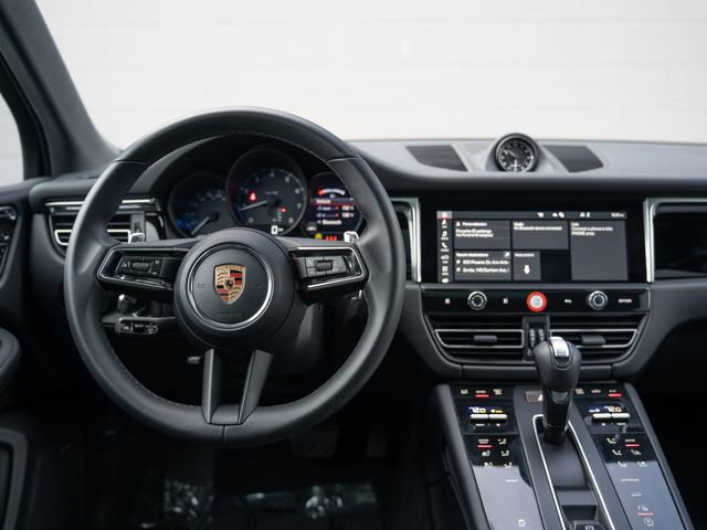 Certified 2026 Porsche Macan image 21