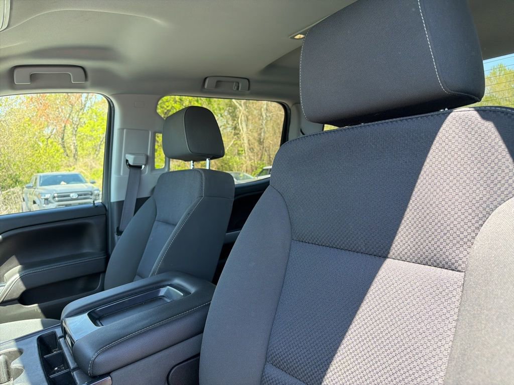 Used 2017 Chevrolet Silverado 1500 LT w/ All Star Edition image 9