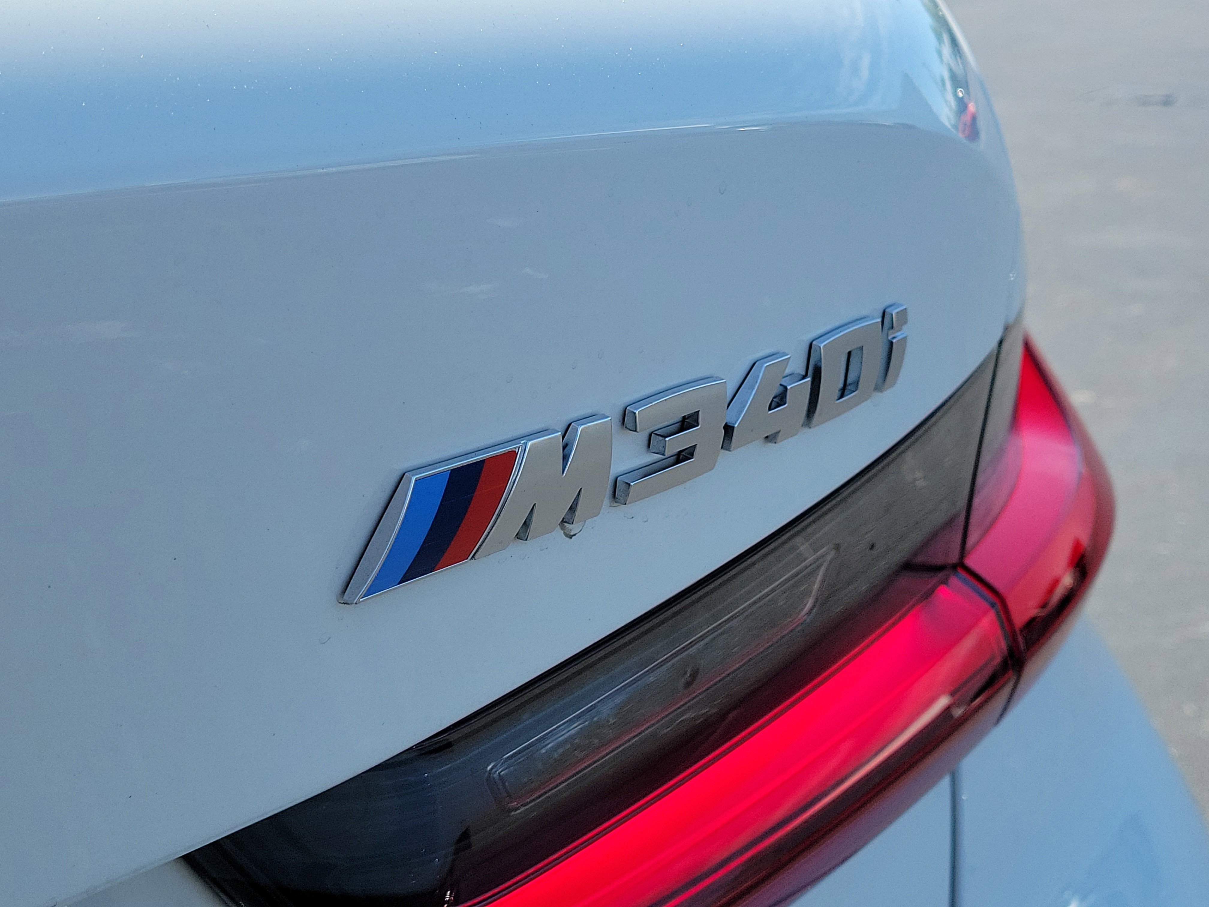 Used 2025 BMW M340i w/ Premium Package RWD image 5