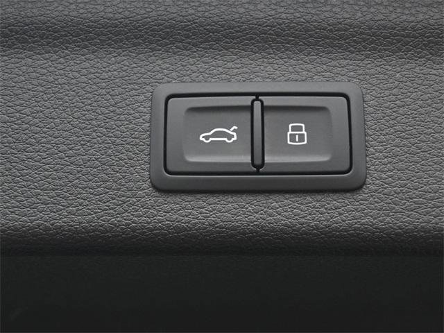 Certified 2025 Audi Q3 2.0T Premium w/ Convenience Package image 33