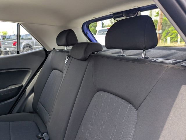 Used 2021 Hyundai Venue SE FWD image 27