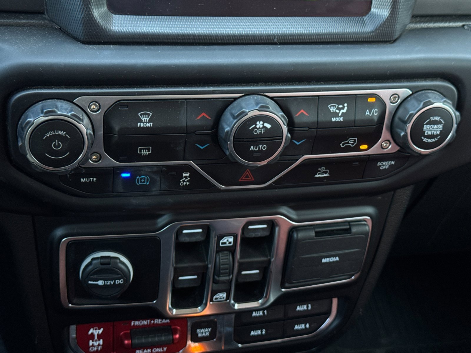 Used 2022 Jeep Wrangler Unlimited Rubicon 4xe image 20