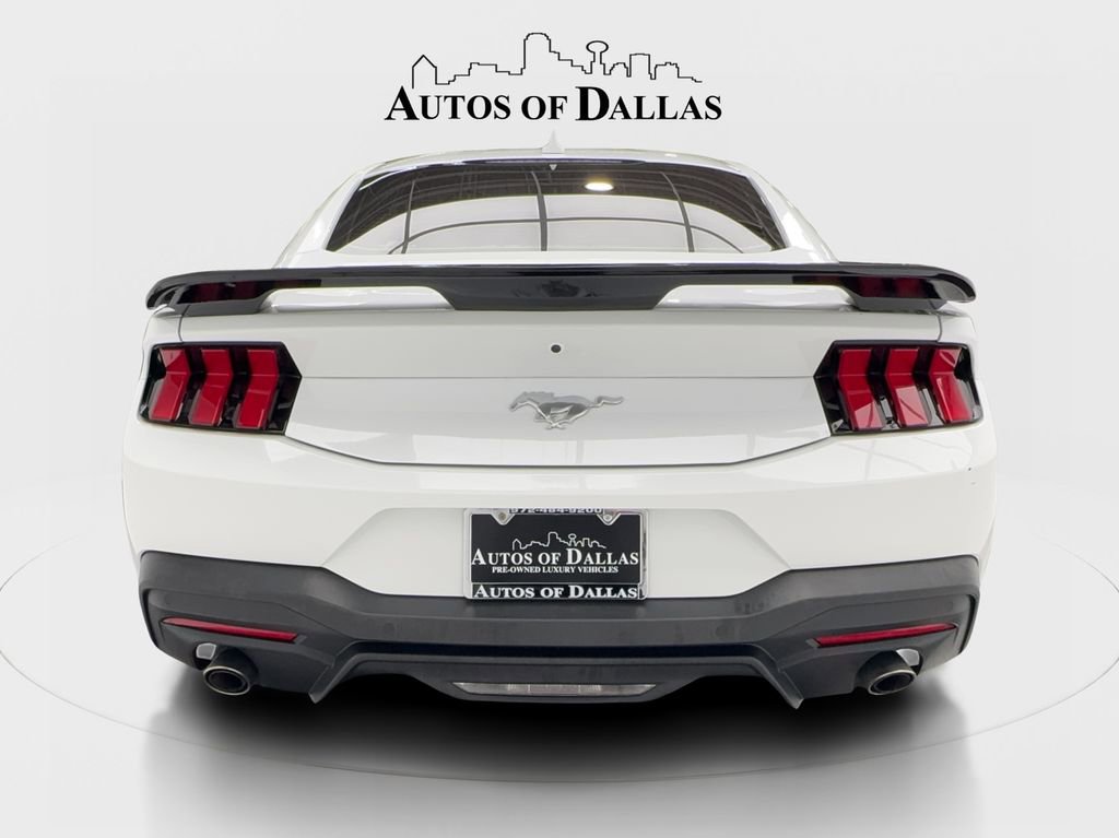 Used 2024 Ford Mustang EcoBoost image 6