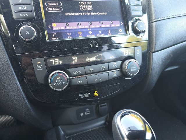Used 2018 Nissan Rogue SV FWD image 20