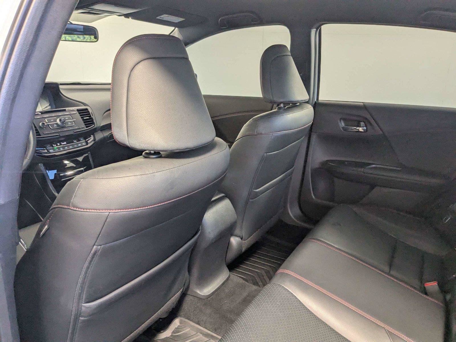 Used 2017 Honda Accord Sport Special Edition image 33