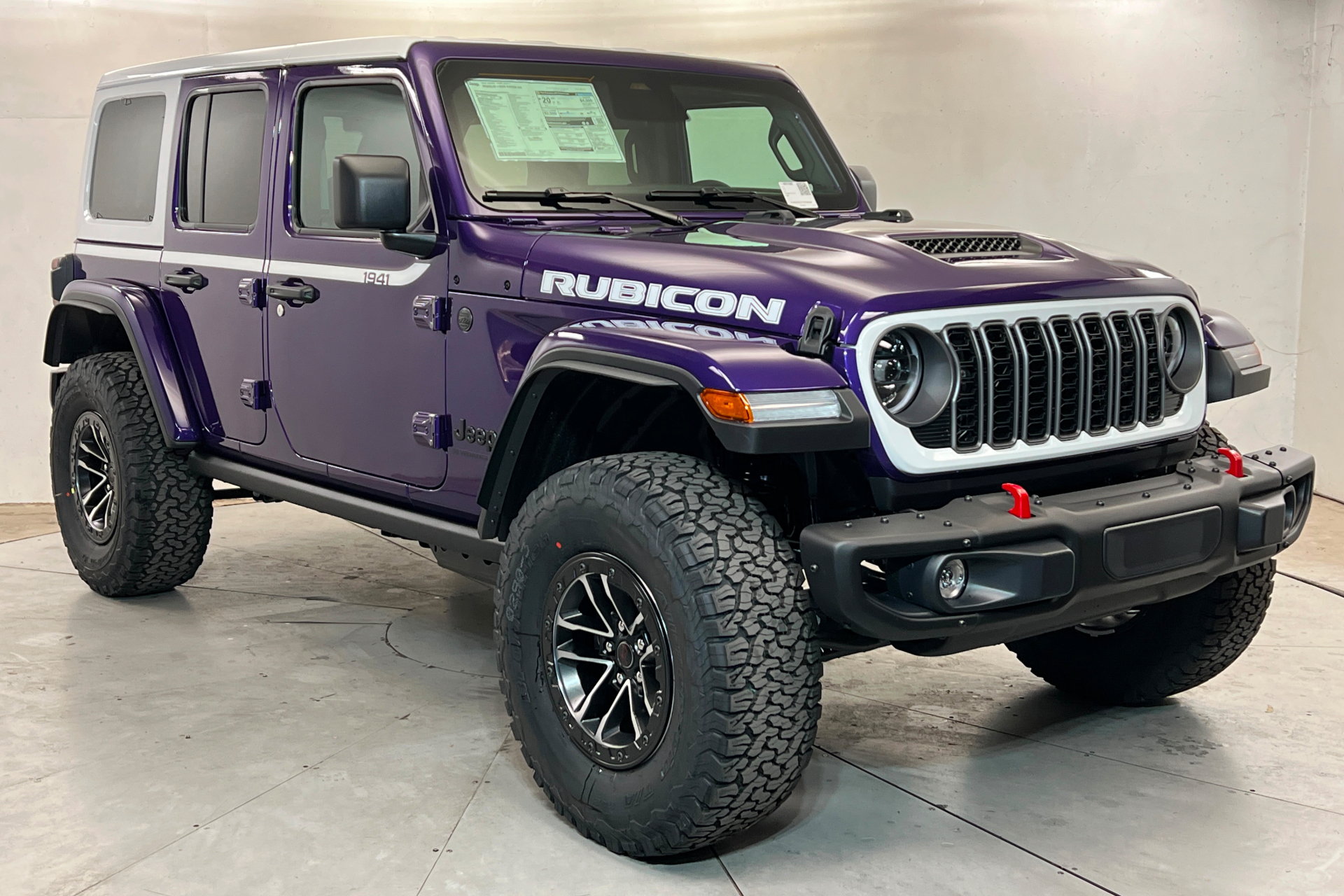 New 2026 Jeep Wrangler Unlimited Rubicon w/ Whitecap Package AWD/4WD image 7