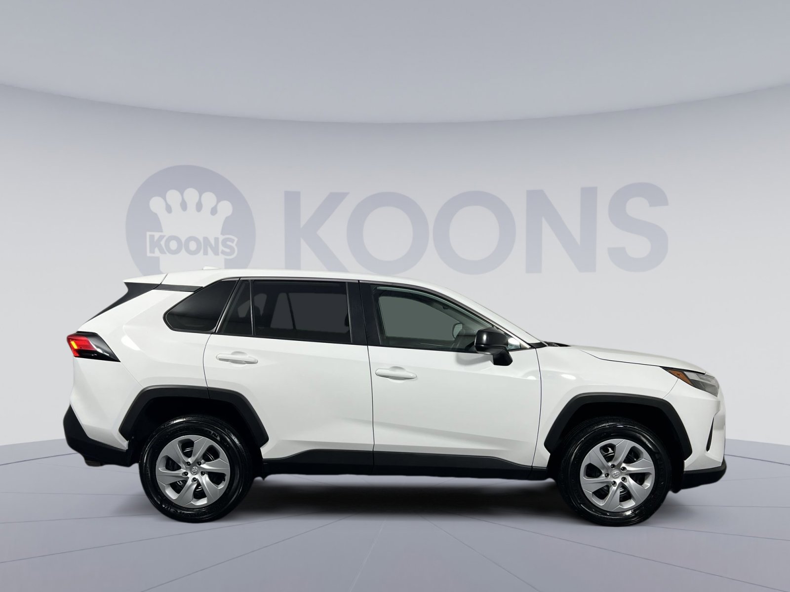 Used 2024 Toyota RAV4 LE image 8