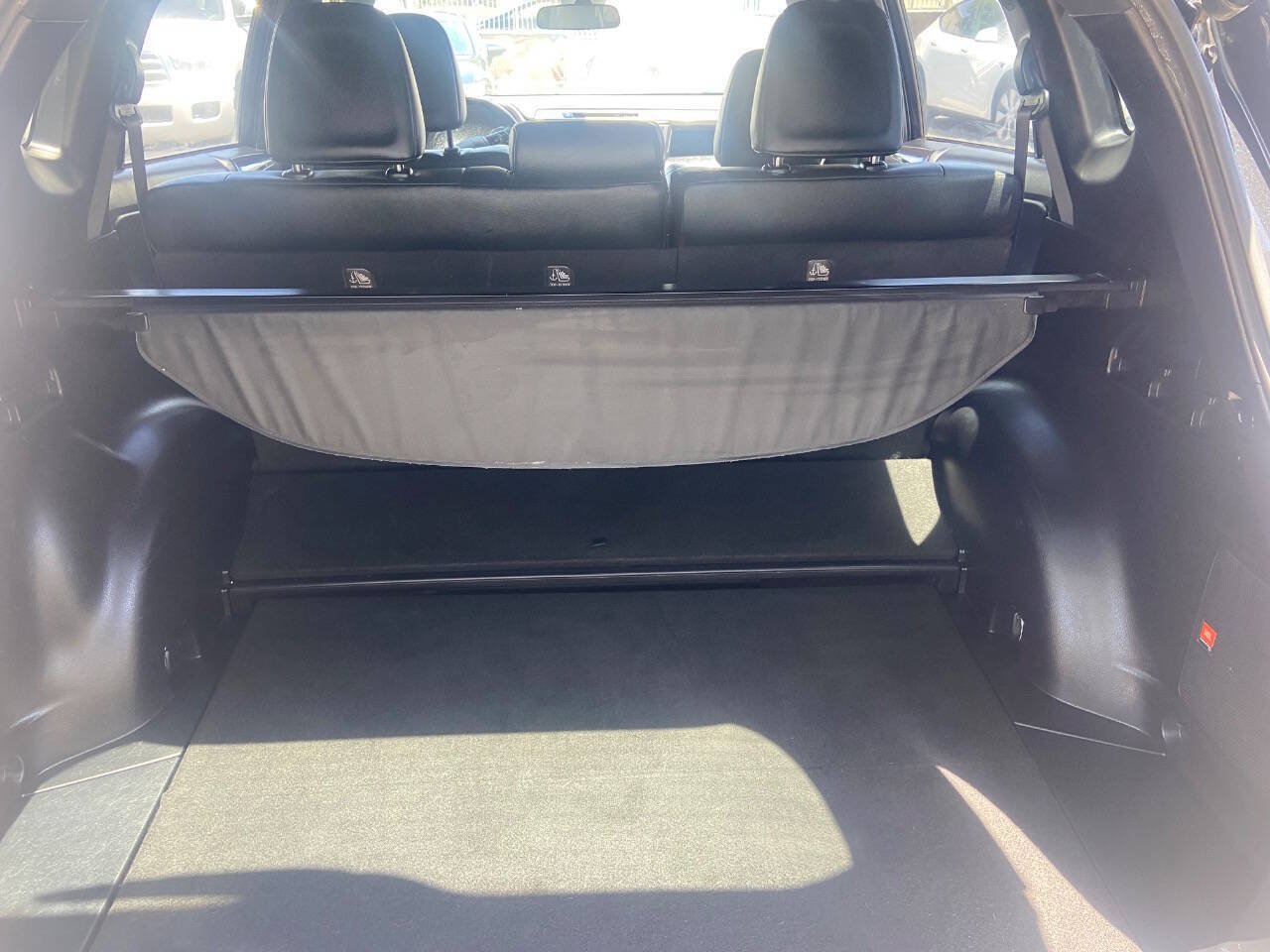 Used 2017 Toyota RAV4 SE AWD/4WD image 7