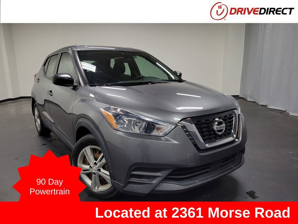 Used 2020 Nissan Kicks S image 1