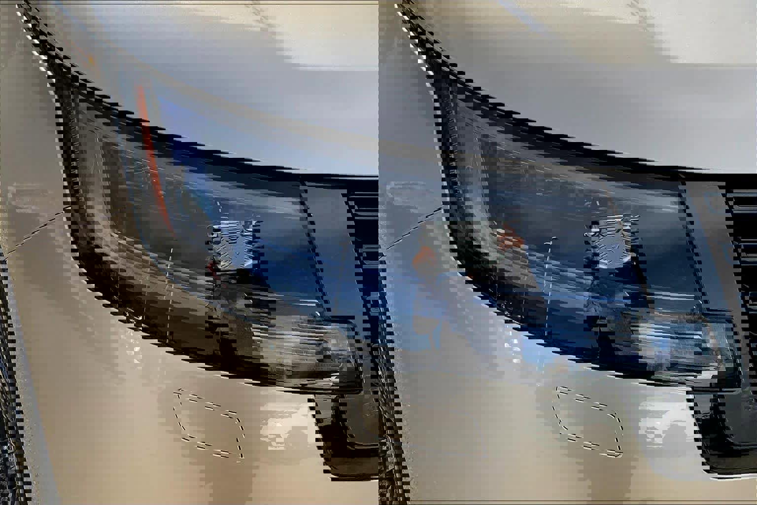 New 2025 Land Rover Range Rover SE image 13