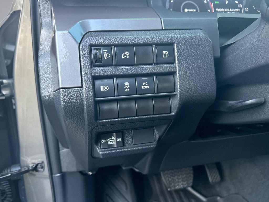 Used 2025 Toyota Tacoma TRD Off-Road AWD/4WD image 39
