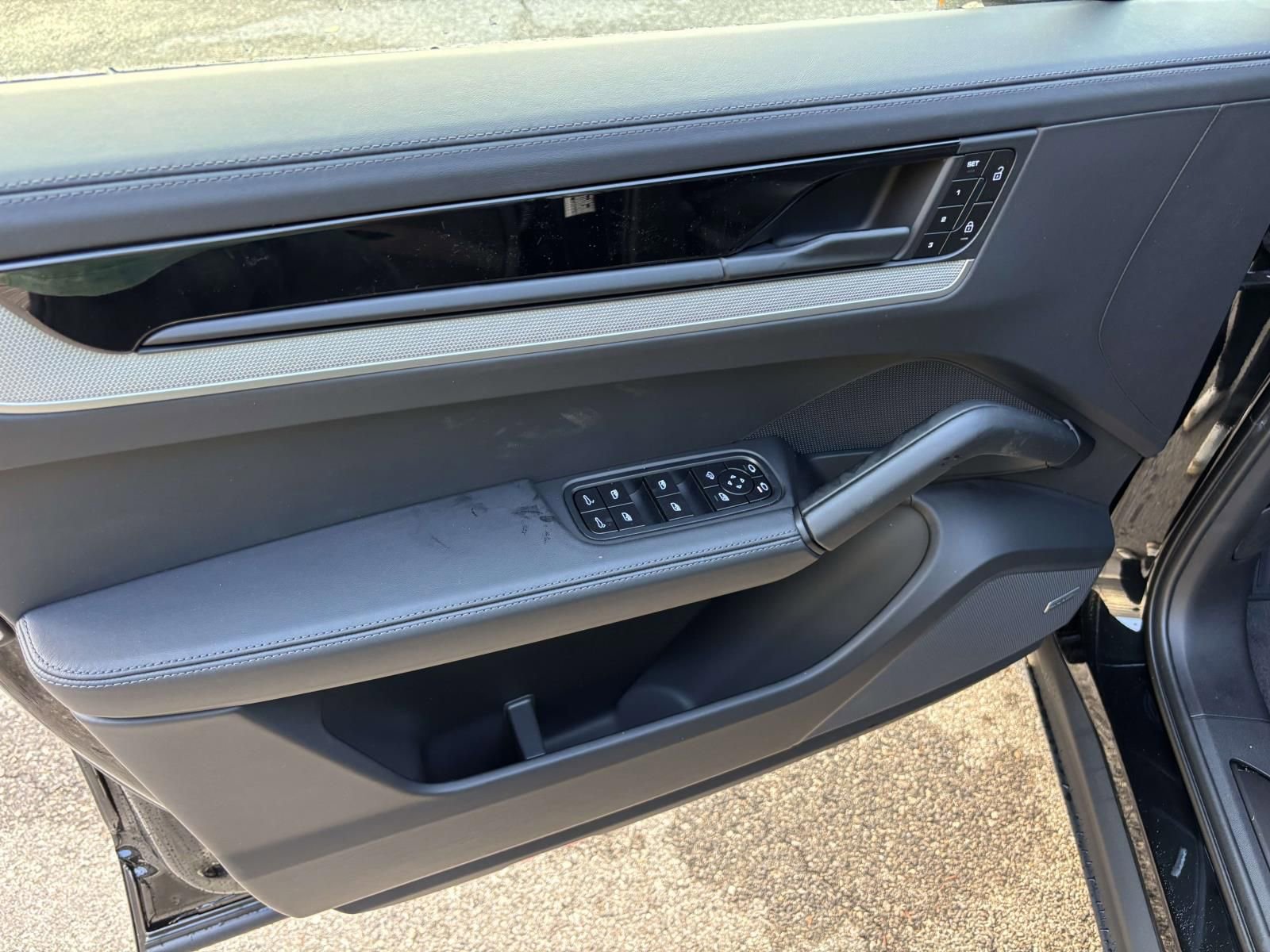 New 2026 Porsche Cayenne S AWD/4WD image 23