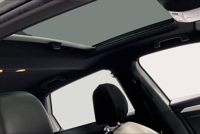 Used 2019 Volkswagen Jetta R-Line image 4