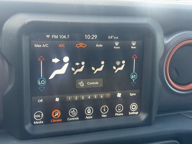 Used 2023 Jeep Gladiator Mojave w/ Cold Weather Group image 22