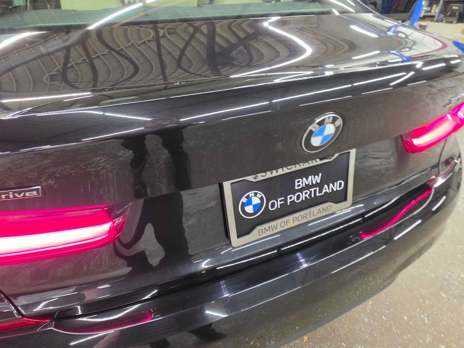 Used 2021 BMW 330i xDrive Sedan w/ M Sport Package AWD/4WD image 15
