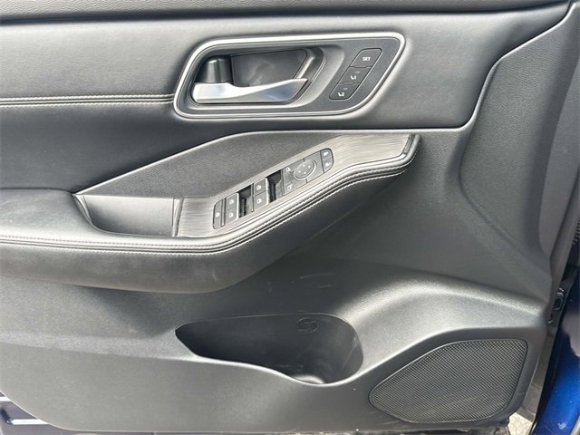 Certified 2024 Nissan Rogue Platinum w/ Platinum Premium Package image 25