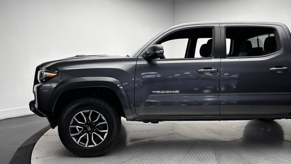 Used 2023 Toyota Tacoma TRD Sport AWD/4WD image 6