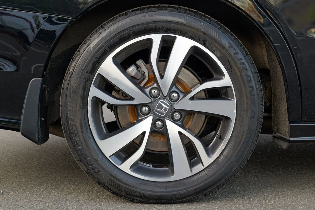 Used 2023 Honda Odyssey Touring image 13