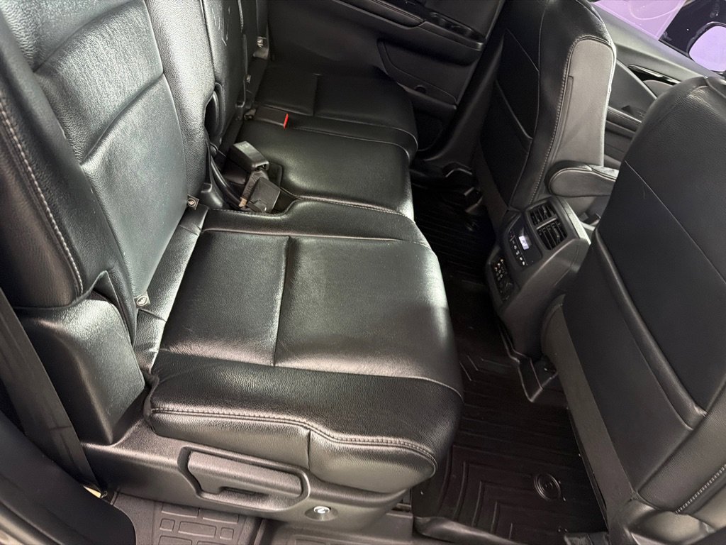 Used 2018 Honda Pilot Touring image 25