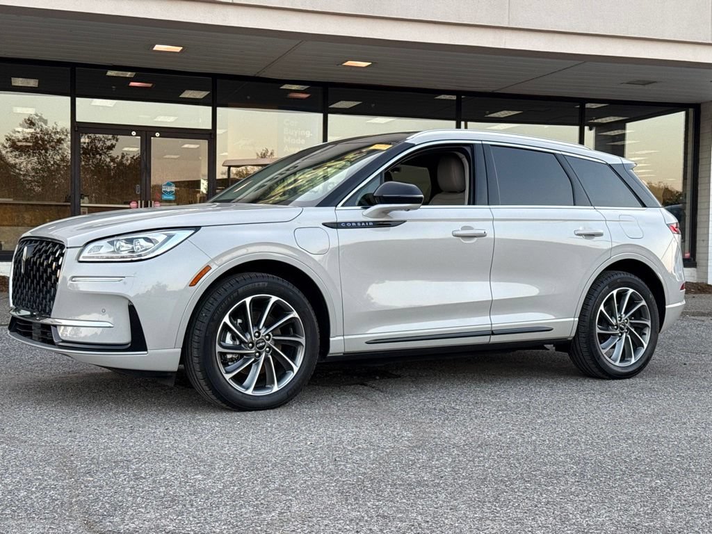 Used 2024 Lincoln Corsair Grand Touring w/ Equipment Group 301A AWD/4WD image 13