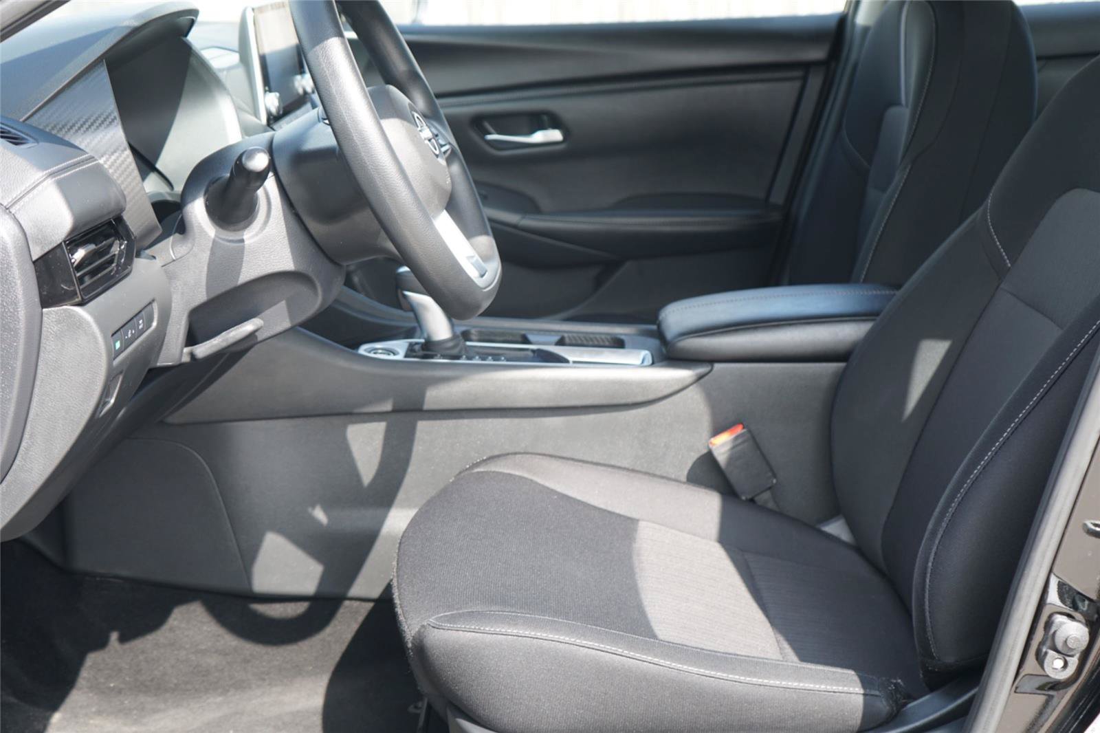 Used 2024 Nissan Sentra SV FWD image 10
