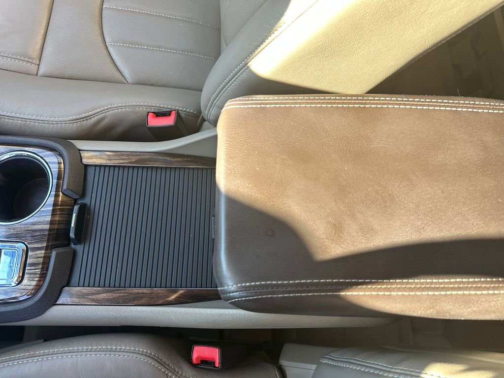 Used 2014 GMC Acadia Denali image 27