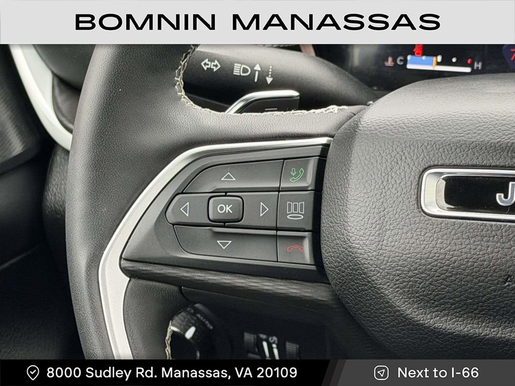 Used 2024 Jeep Grand Cherokee L Altitude image 13