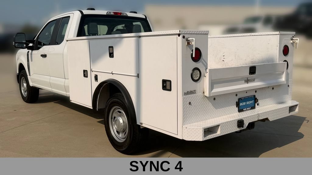 Used 2023 Ford F350 XL RWD image 3