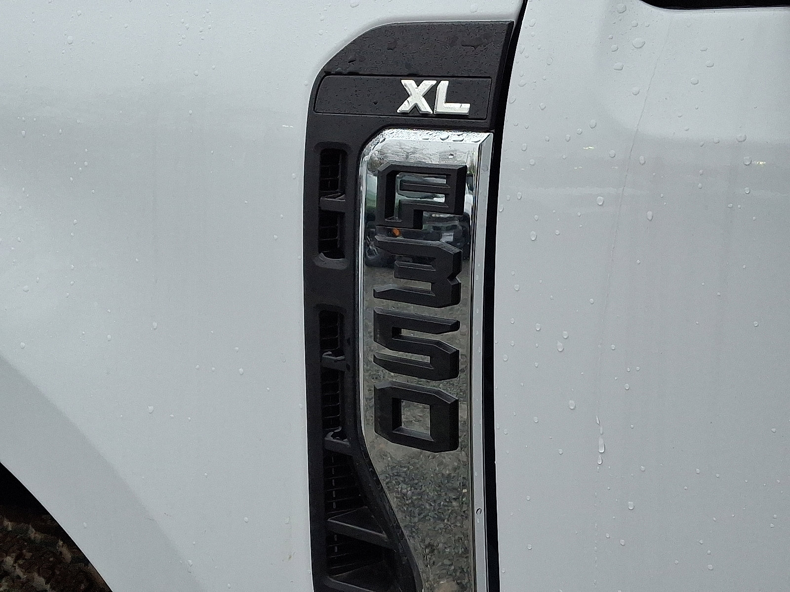 New 2026 Ford F350 XL w/ XL Chrome Package image 10