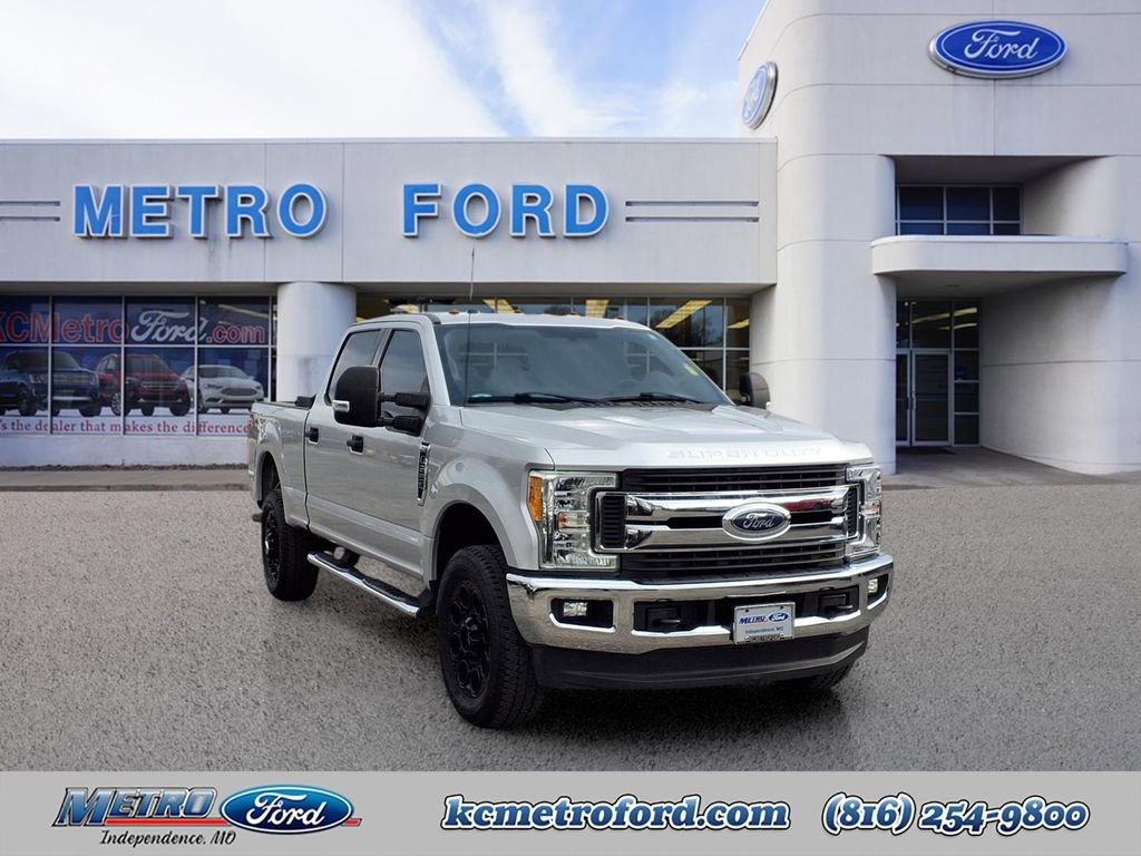 Used 2017 Ford F250 XLT w/ XLT Value Package image 1
