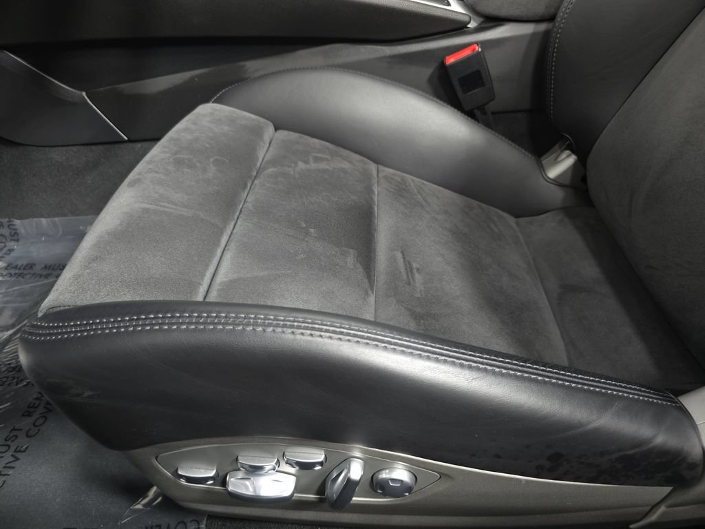 Used 2016 Porsche Boxster Spyder RWD image 23