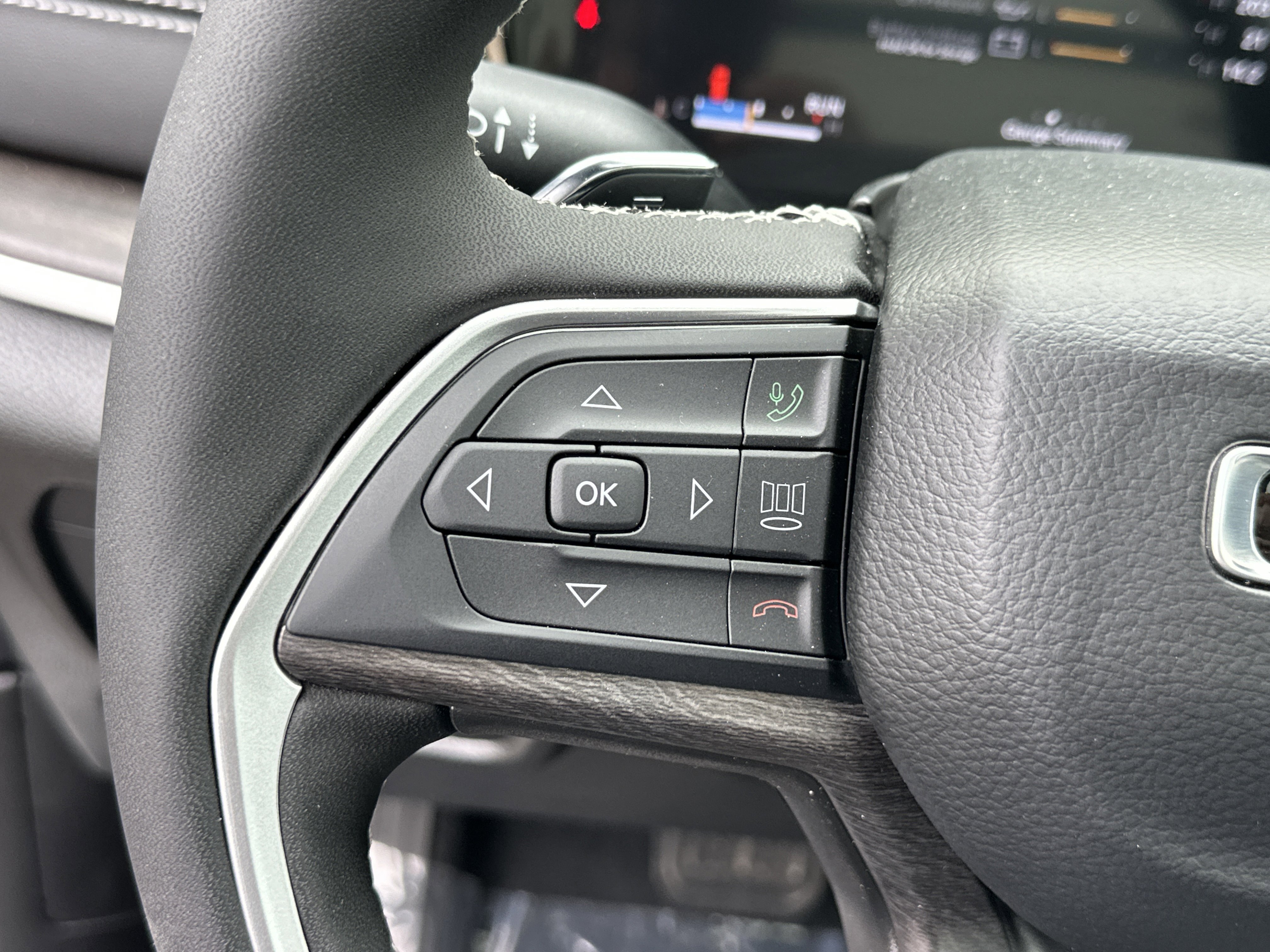New 2026 Jeep Grand Cherokee L Limited AWD/4WD image 9