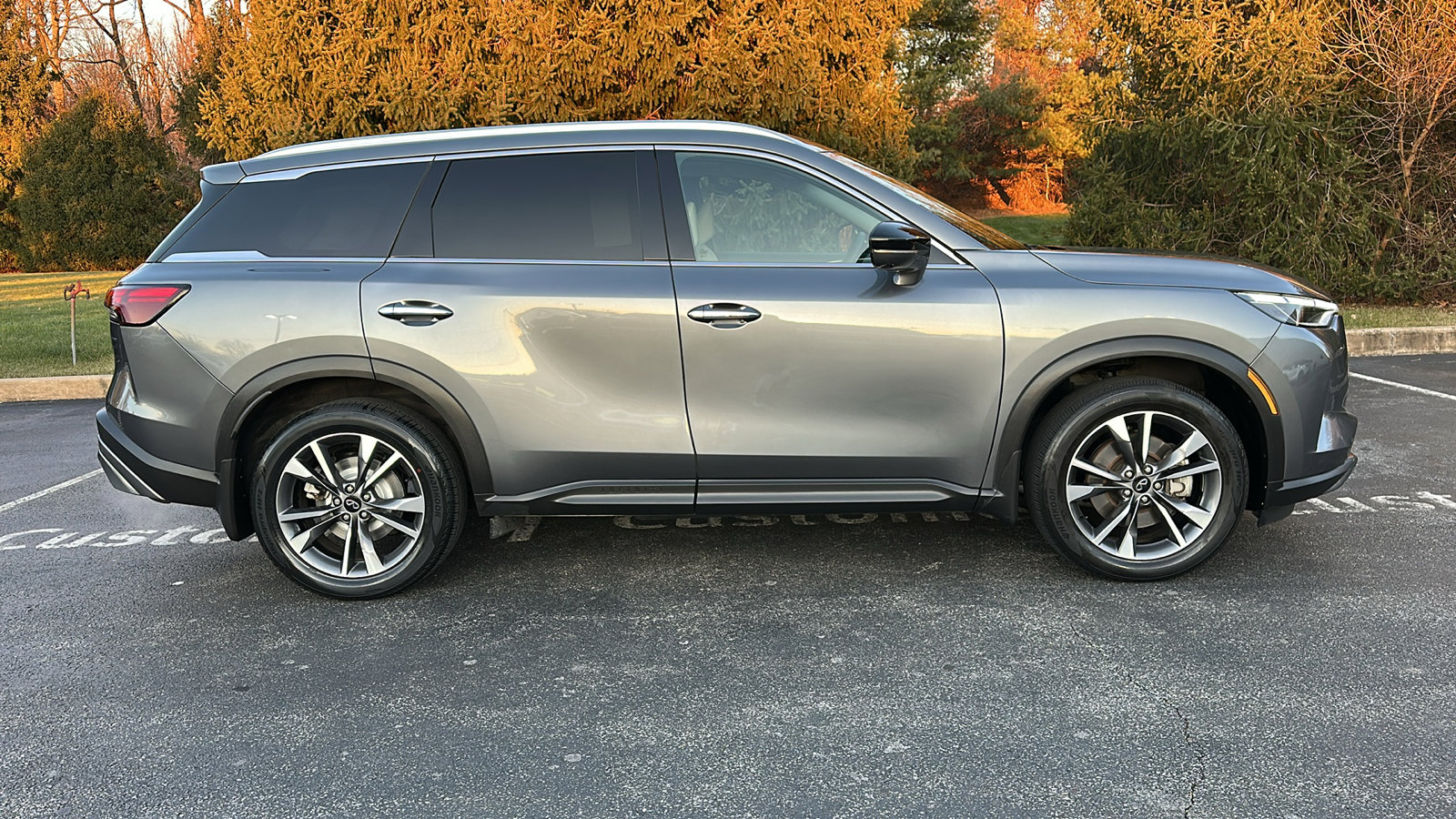 Certified 2022 INFINITI QX60 Luxe w/ Cargo Package image 28