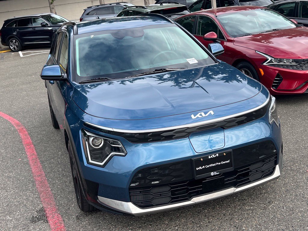 Certified 2024 Kia Niro Wind w/ Wind Preserve Package FWD image 3