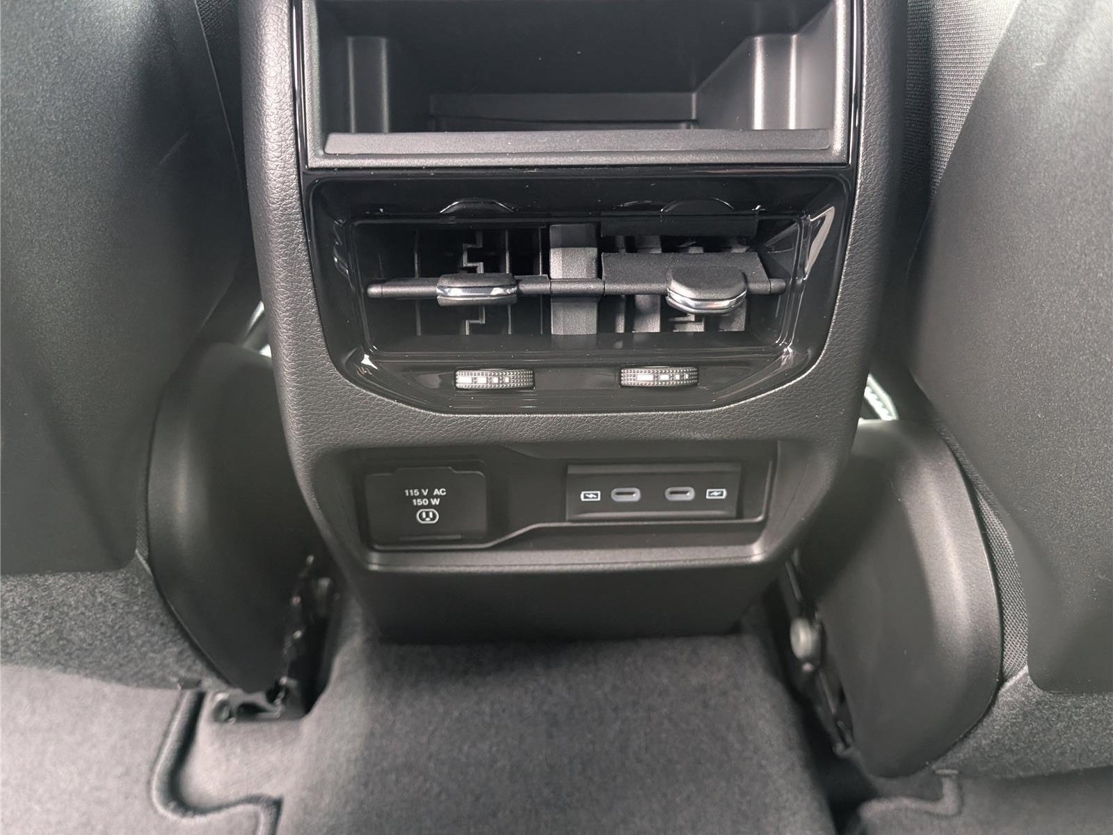 New 2026 Jeep Grand Cherokee Altitude AWD/4WD image 15