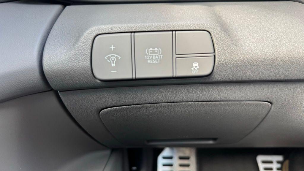 New 2026 Hyundai Elantra SEL FWD image 14