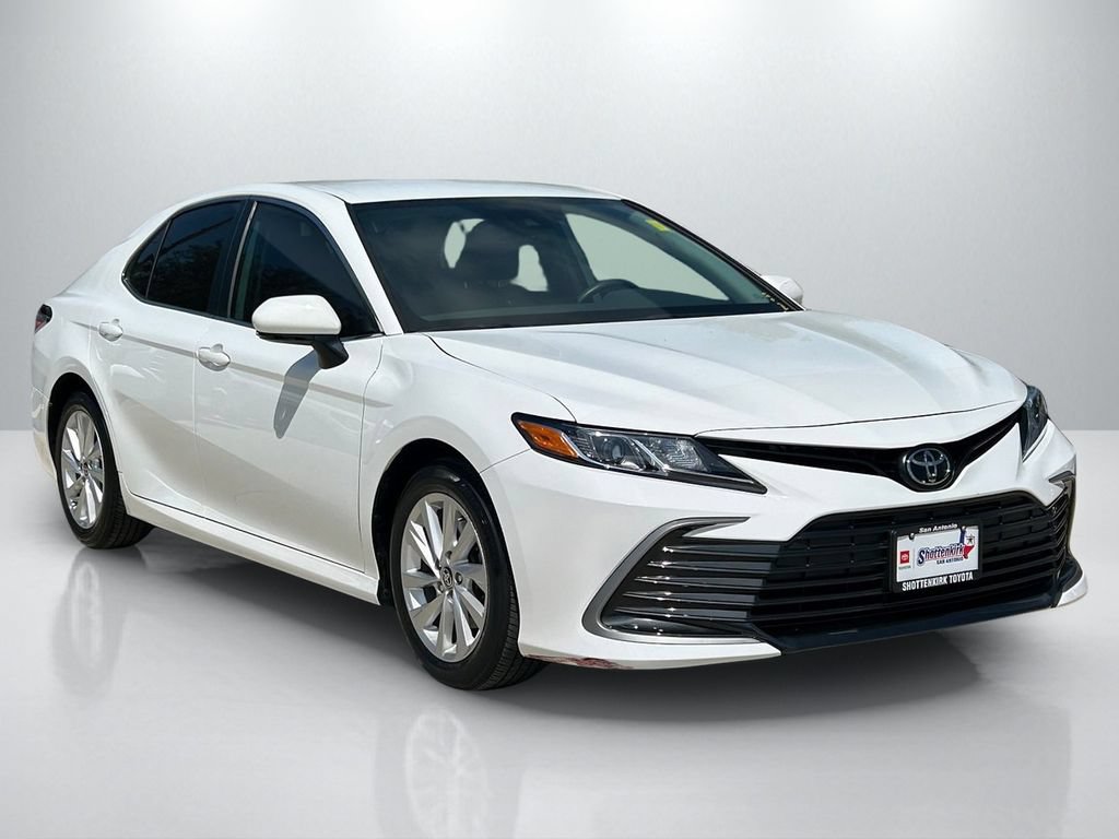 Used 2024 Toyota Camry LE w/ Convenience Package FWD video 3