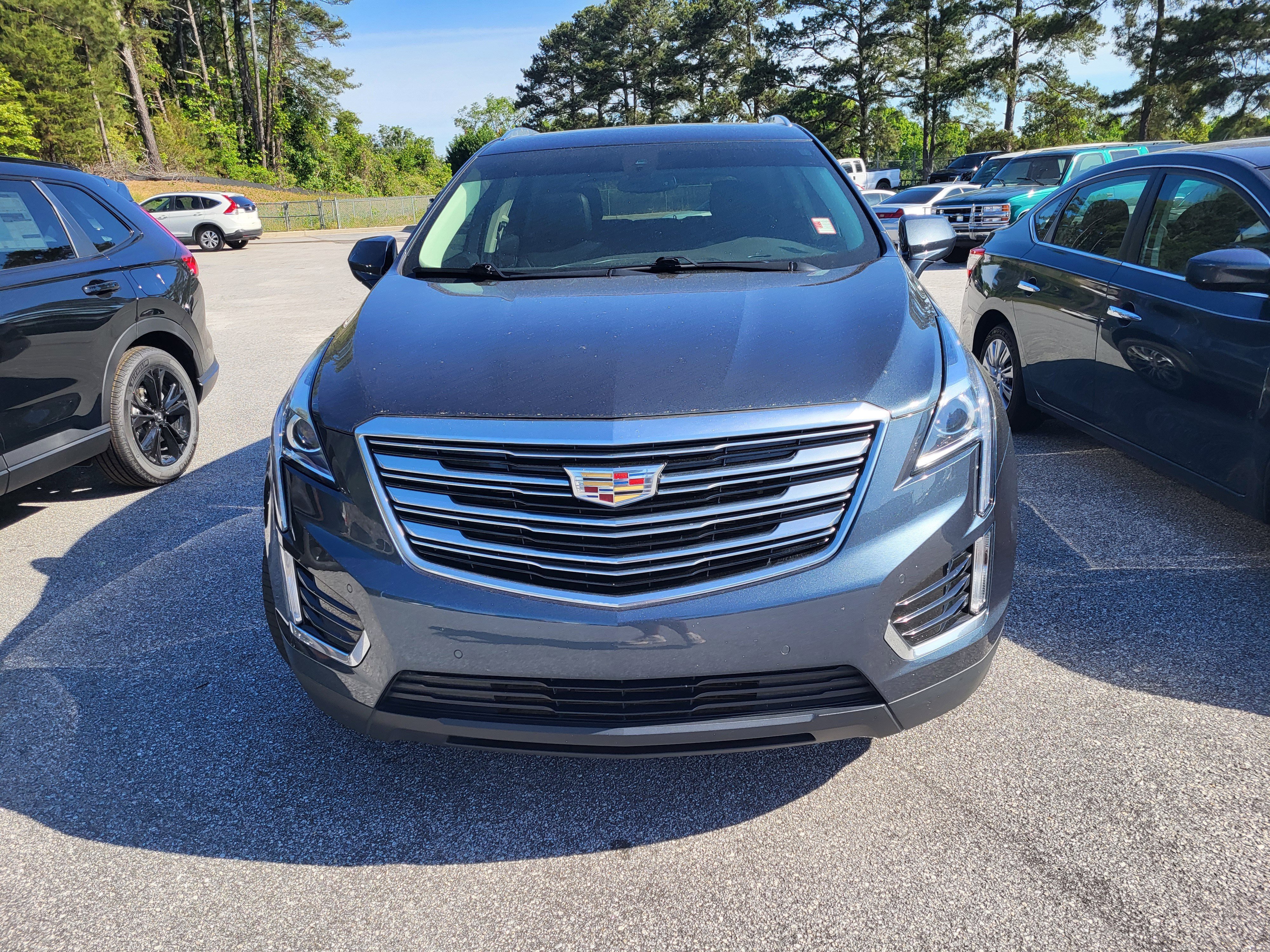 Used 2019 Cadillac XT5 Luxury AWD/4WD image 2