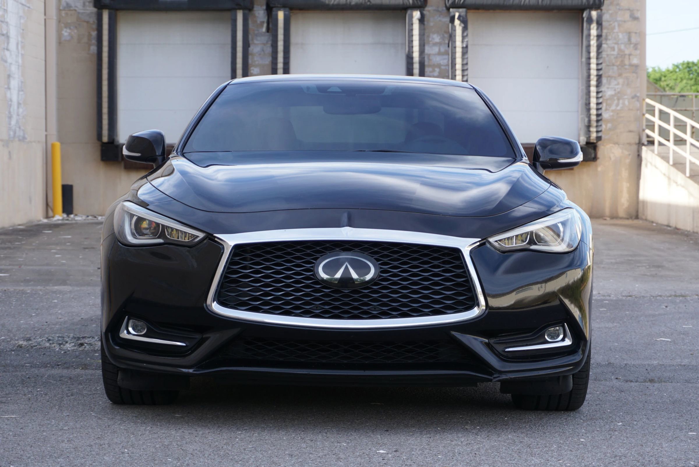Used 2020 INFINITI Q60 3.0t Luxe AWD/4WD image 2