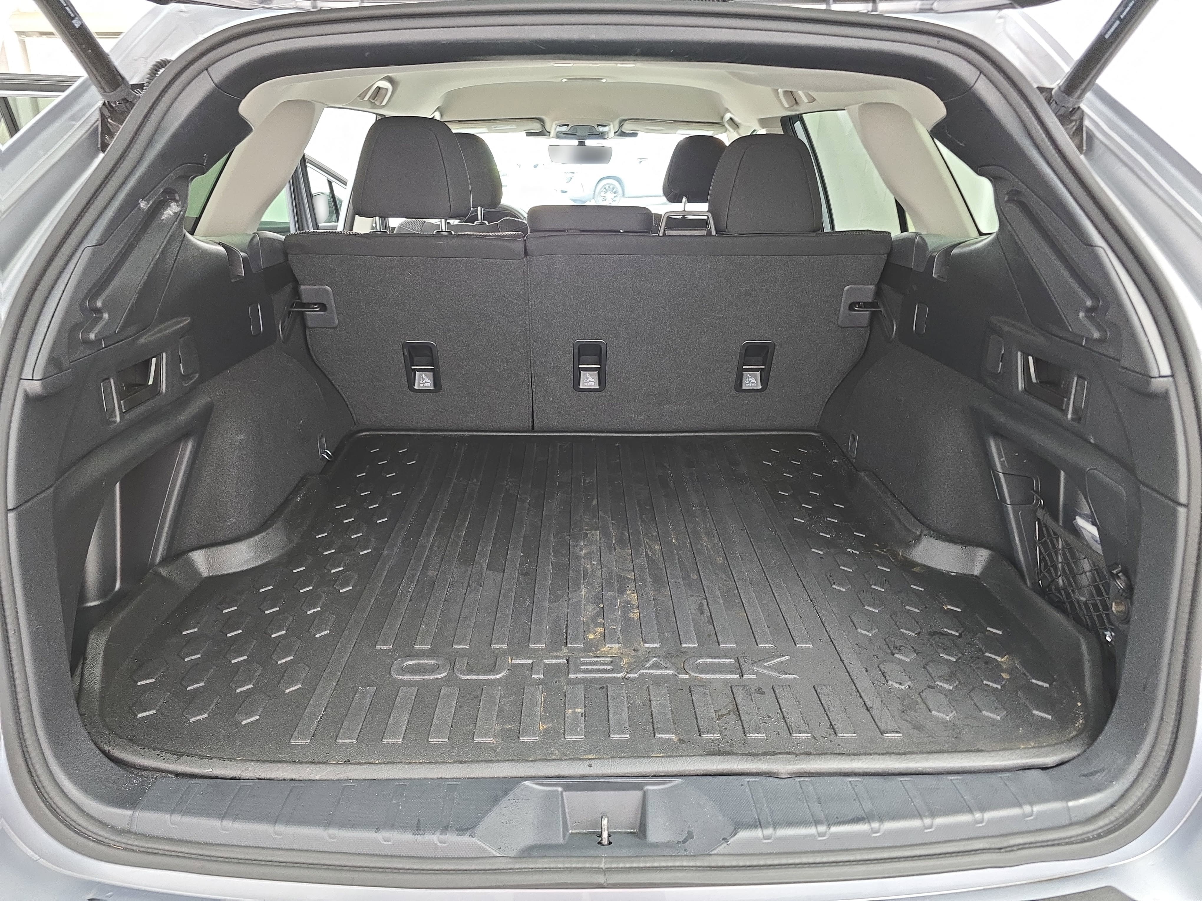 Used 2025 Subaru Outback Premium w/ Popular Package #1A image 12