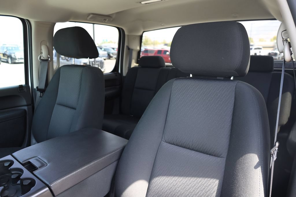 Used 2014 GMC Sierra 3500 SLE w/ SLE Preferred Package AWD/4WD image 17