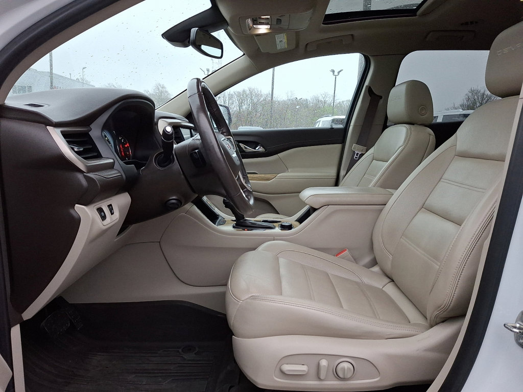 Used 2019 GMC Acadia Denali w/ LPO, Floor Liner Package AWD/4WD image 23