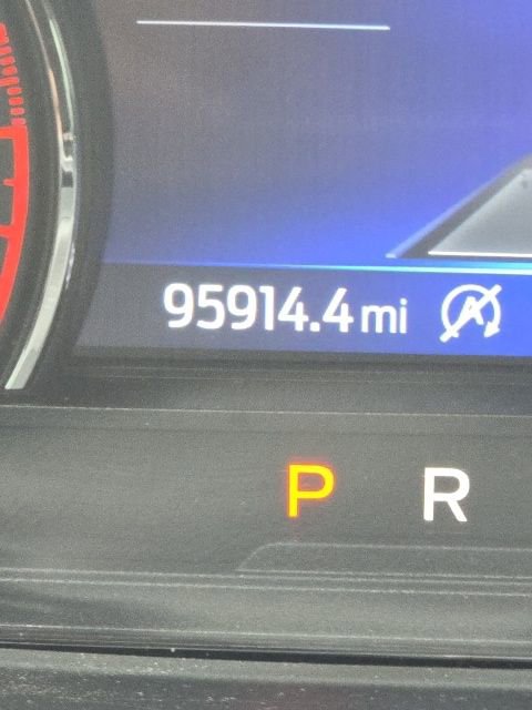 Used 2021 Ford Explorer XLT w/ Equipment Group 202A image 28