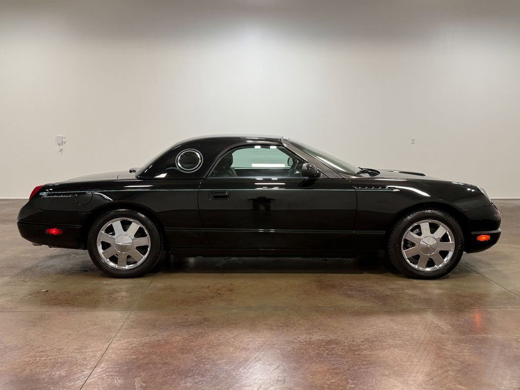 Used 2002 Ford Thunderbird image 22