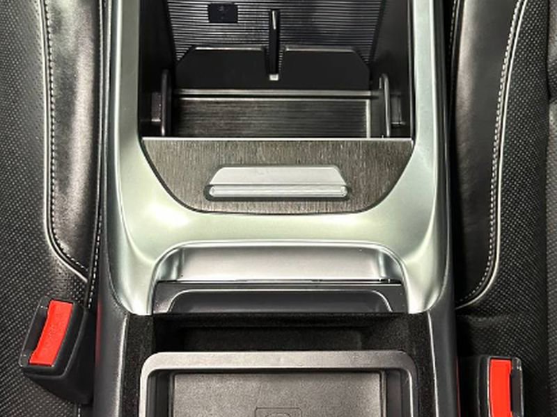 Used 2025 Lucid Air Grand Touring image 37