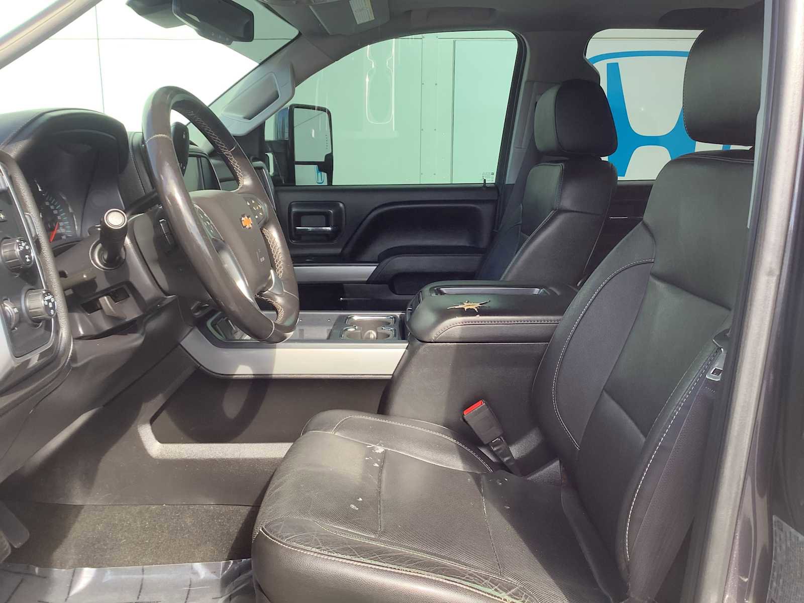 Used 2015 Chevrolet Silverado 3500 LTZ w/ Duramax Plus Package image 2